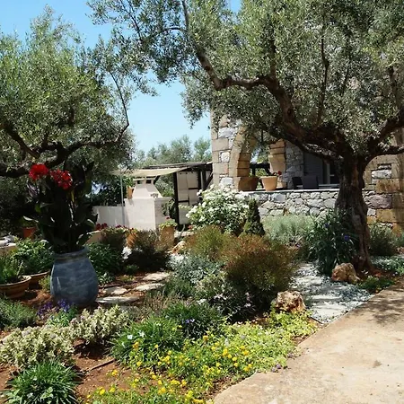Semi Detached Stone House Great Location Holiday home Kardamyli