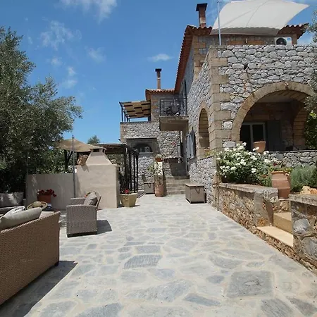 Сasa de vacaciones Semi Detached Stone House Great Location Kardamyli