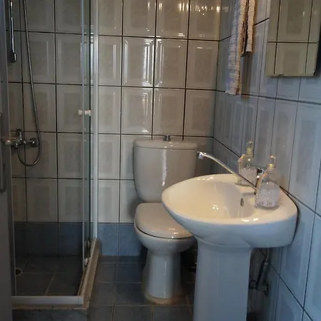 Semi Detached Stone House Great Location Holiday home *